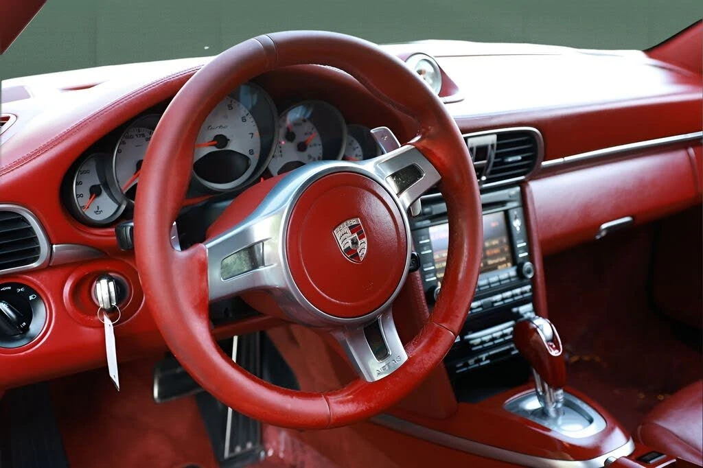 2010 Porsche 997 Turbo - Image 29 of 31