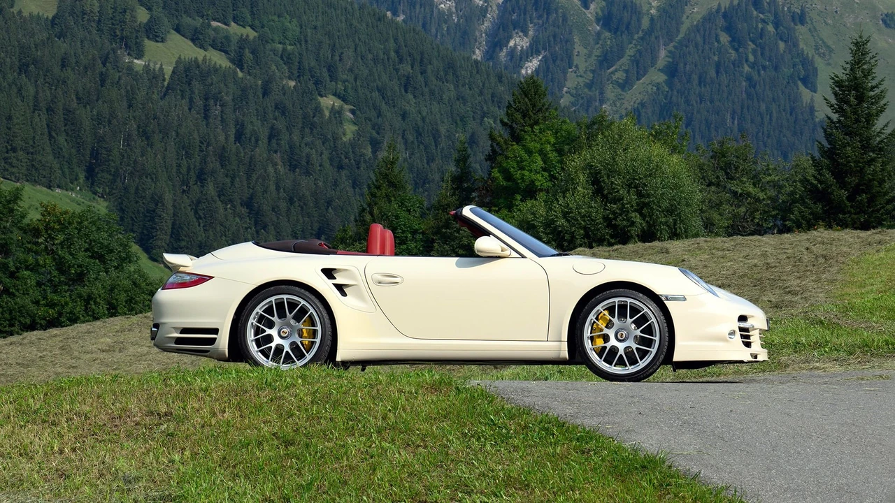 2010 Porsche 997 Turbo - Image 31 of 31