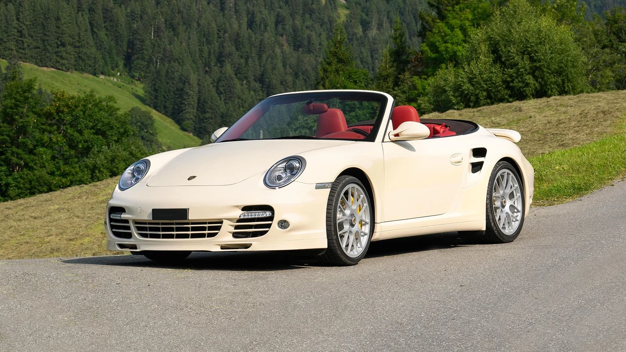 2010 Porsche 997 Turbo - Image 27 of 31
