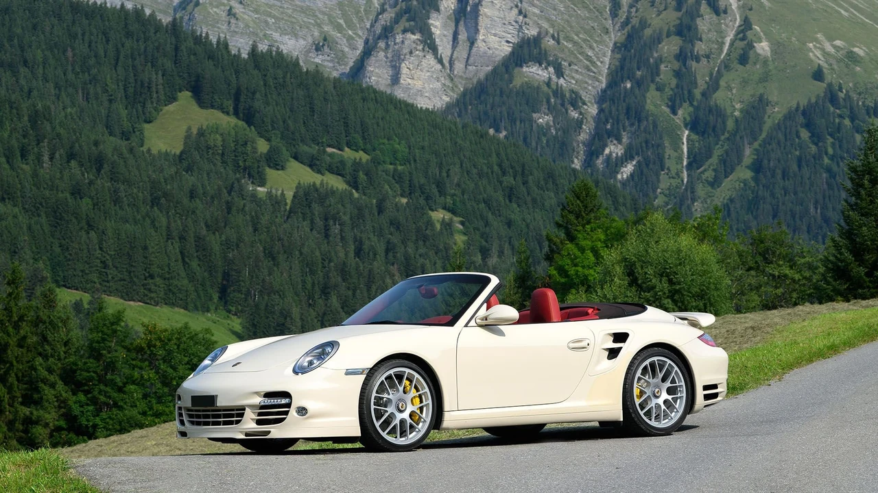 2010 Porsche 997 Turbo - Image 21 of 31