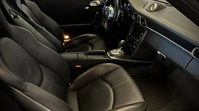 2010 Porsche 997 Turbo - Image 11 of 29