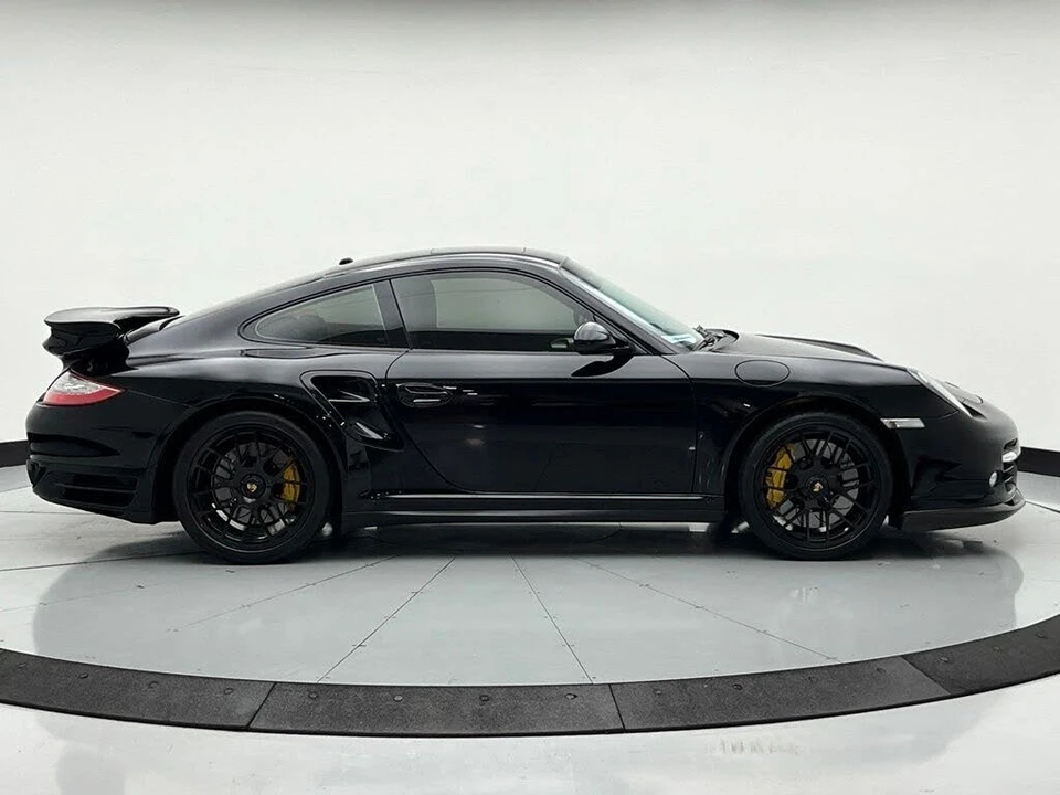 2010 Porsche 997 Turbo - Image 8 of 31