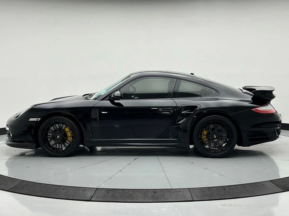2010 Porsche 997 Turbo - Image 2 of 31