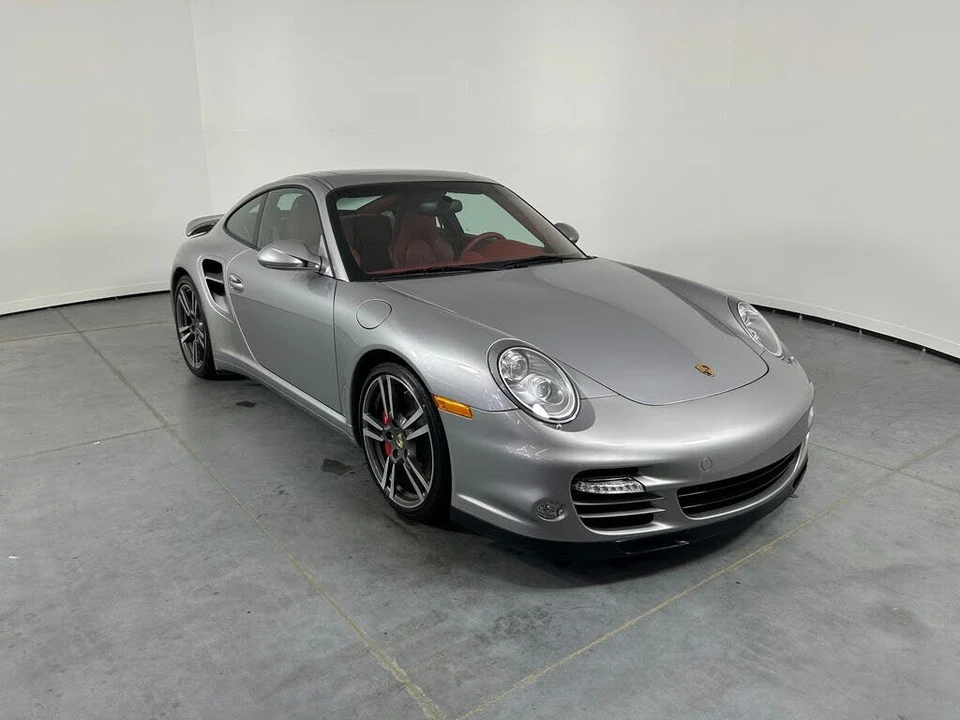 2010 Porsche 997 Turbo - Image 9 of 31