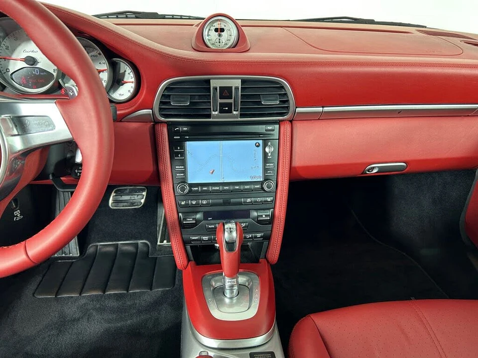 2010 Porsche 997 Turbo - Image 19 of 31