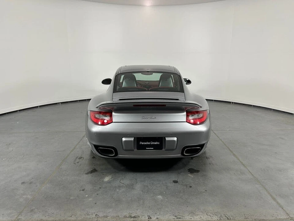 2010 Porsche 997 Turbo - Image 6 of 31