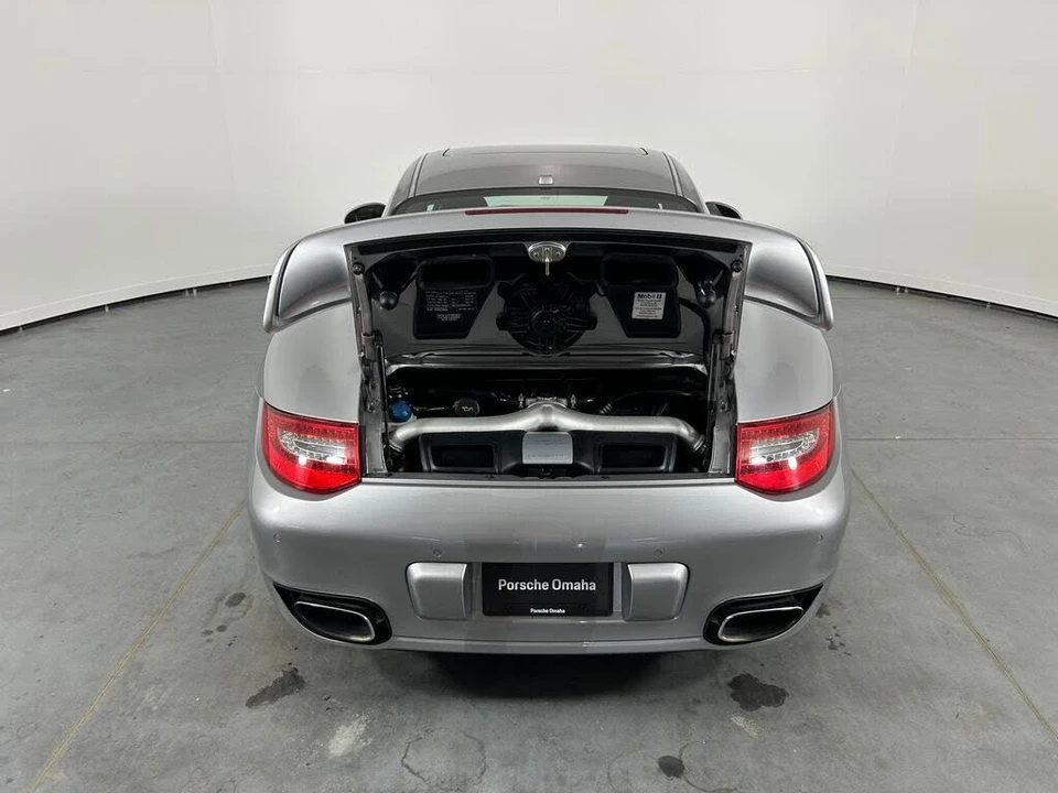 2010 Porsche 997 Turbo - Image 29 of 31