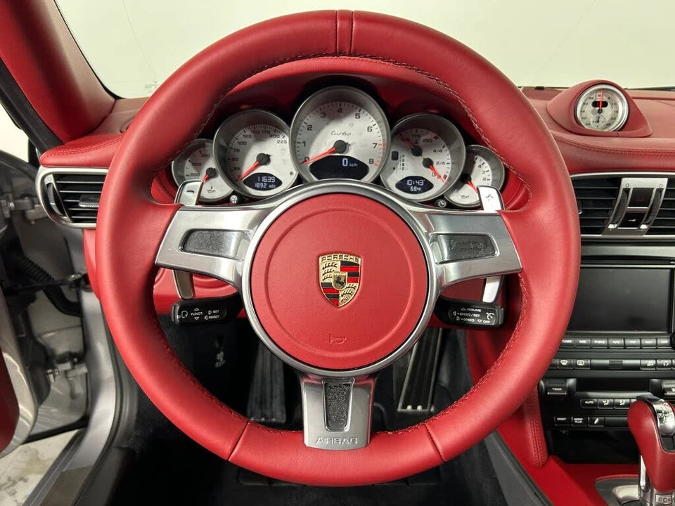 2010 Porsche 997 Turbo - Image 17 of 31