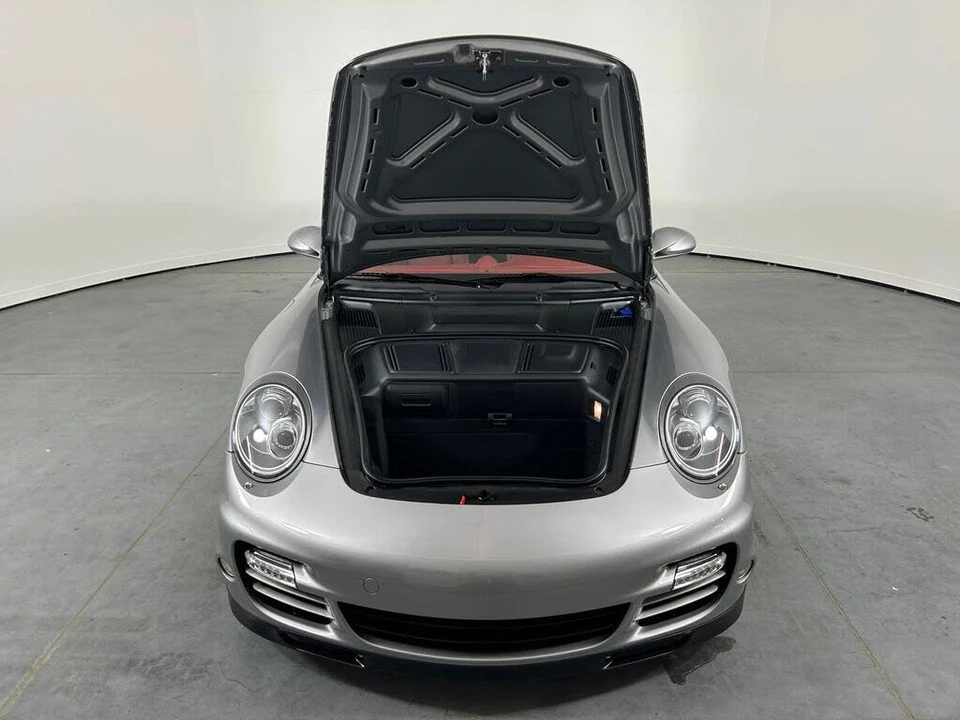 2010 Porsche 997 Turbo - Image 30 of 31