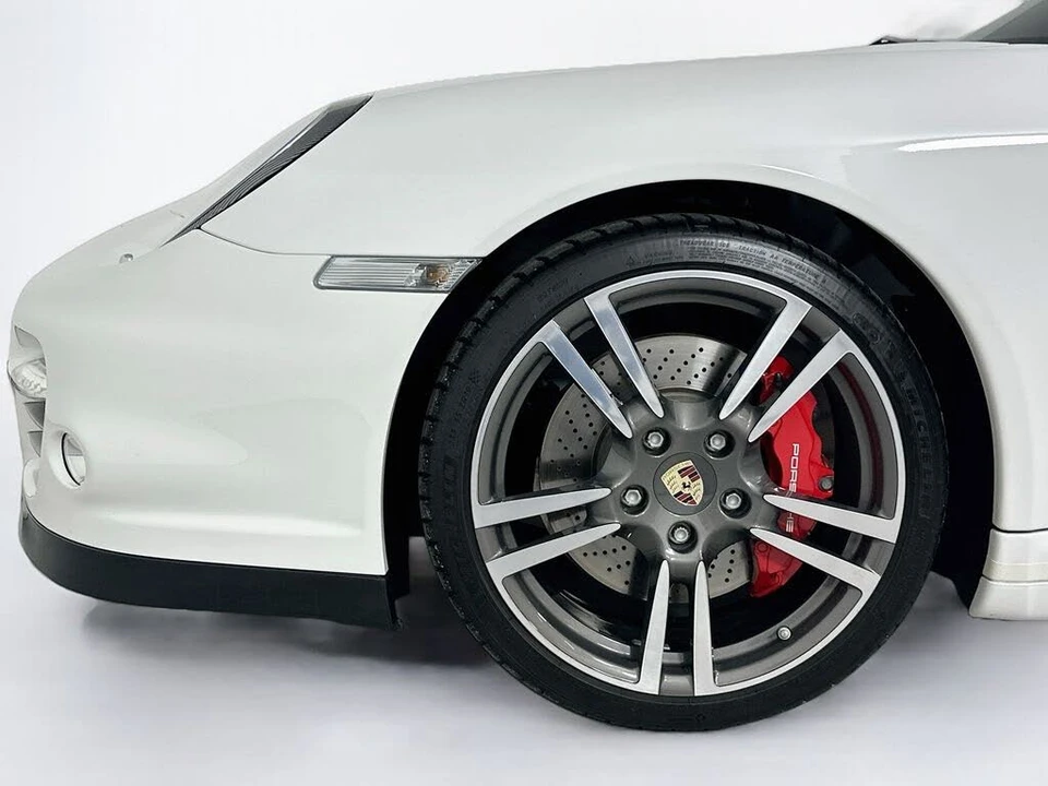 2010 Porsche 997 Turbo - Image 18 of 20
