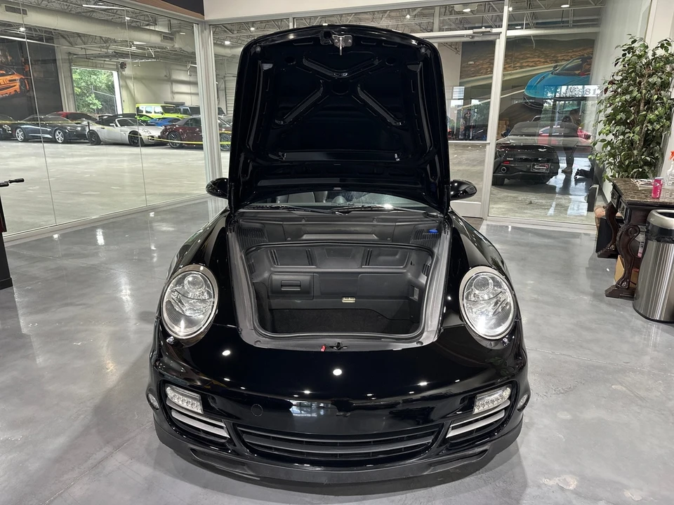 2010 Porsche 997 Turbo - Image 25 of 31