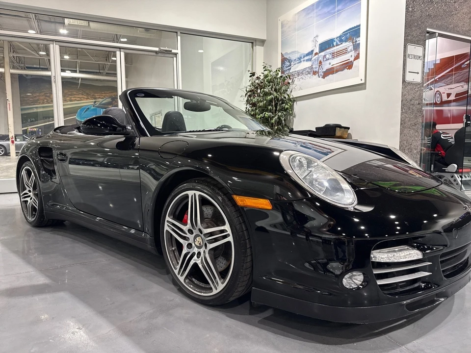 2010 Porsche 997 Turbo - Image 23 of 31