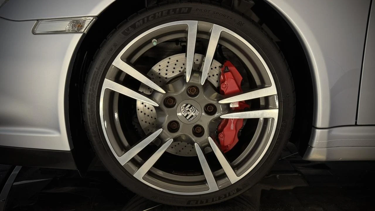 2010 Porsche 997 Turbo - Image 28 of 30