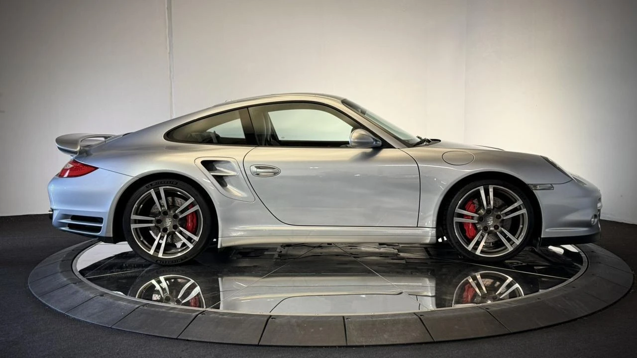 2010 Porsche 997 Turbo - Image 27 of 30
