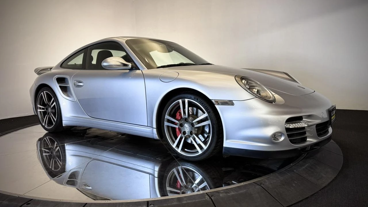 2010 Porsche 997 Turbo - Image 15 of 30