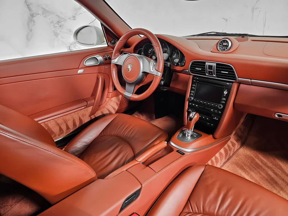 2010 Porsche 997 Carrera - Image 28 of 31