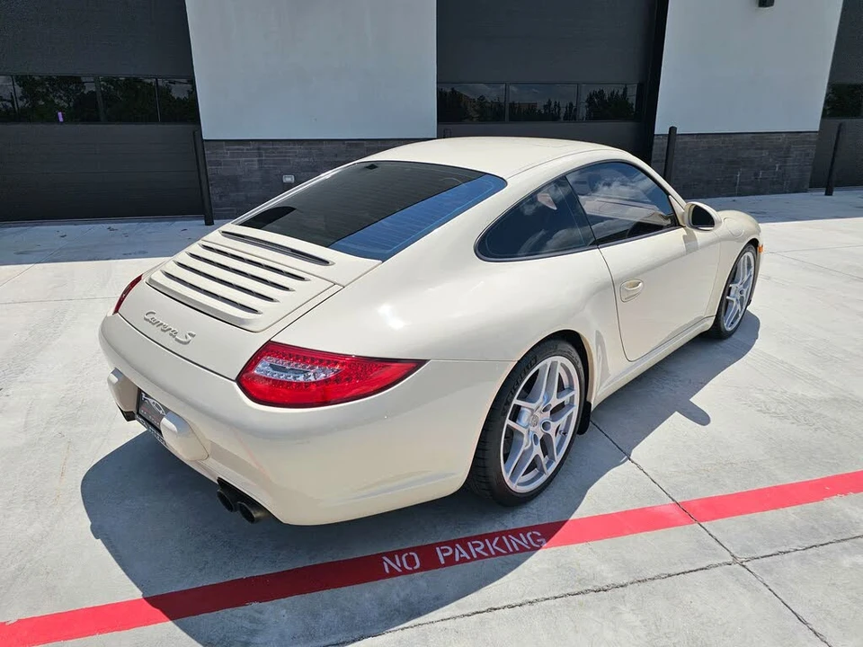 2010 Porsche 997 Carrera - Image 12 of 31