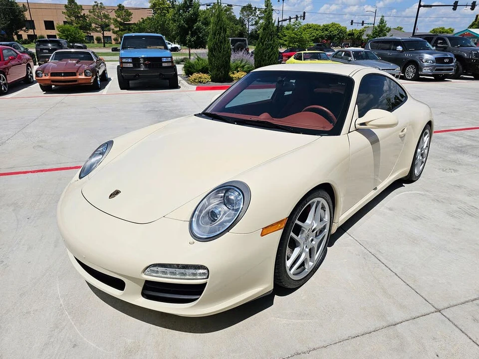2010 Porsche 997 Carrera - Image 7 of 31
