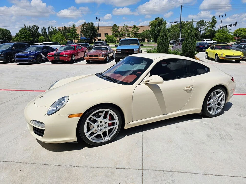 2010 Porsche 997 Carrera - Image 8 of 31