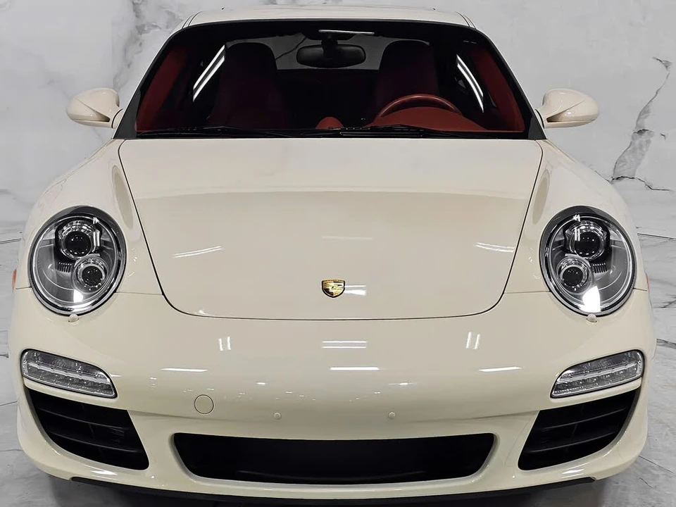 2010 Porsche 997 Carrera - Image 14 of 31