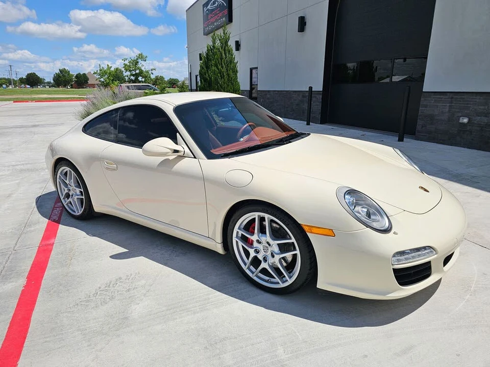 2010 Porsche 997 Carrera - Image 4 of 31