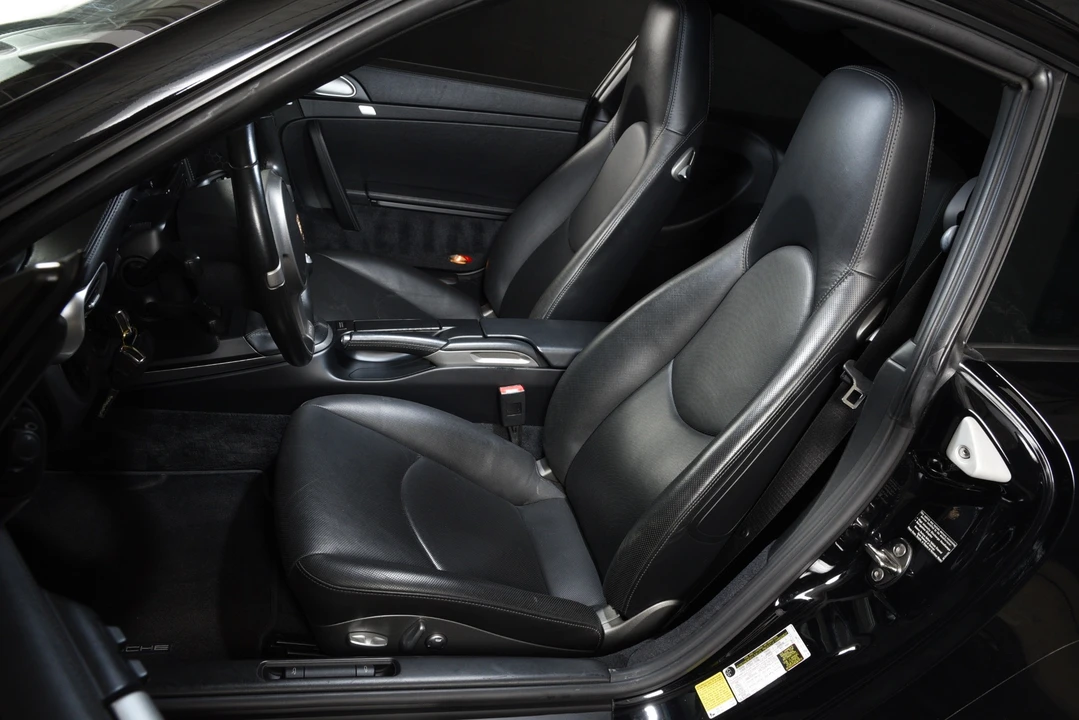 2010 Porsche 911 - Image 8 of 31