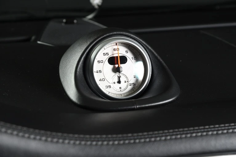 2010 Porsche 911 - Image 28 of 31
