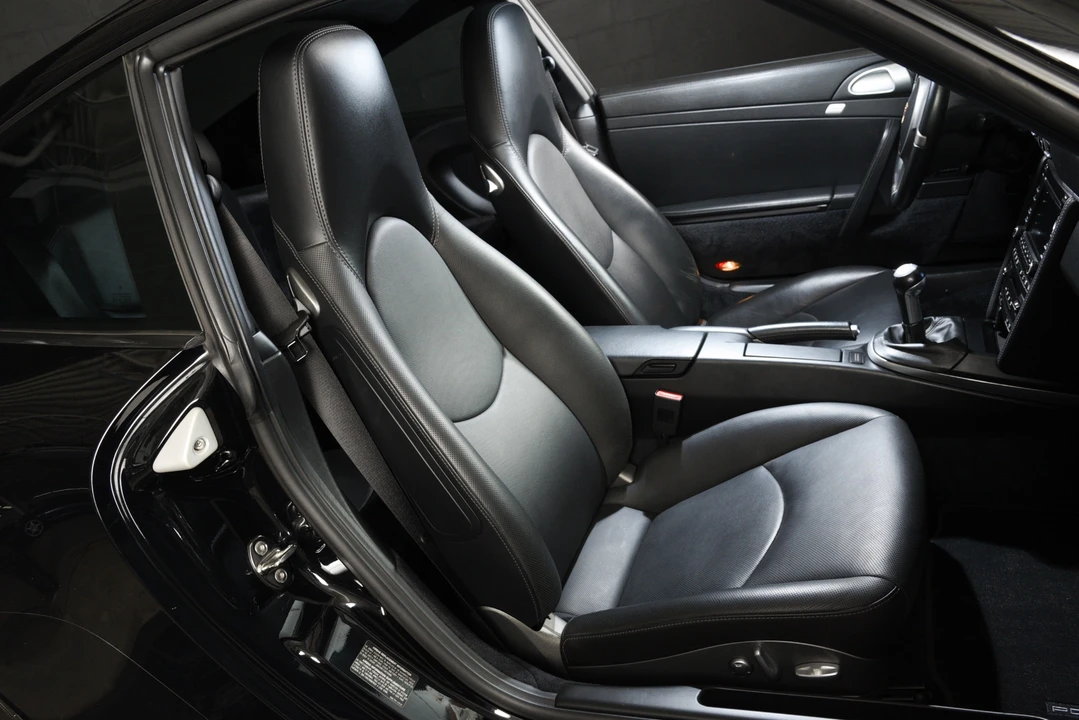 2010 Porsche 911 - Image 11 of 31