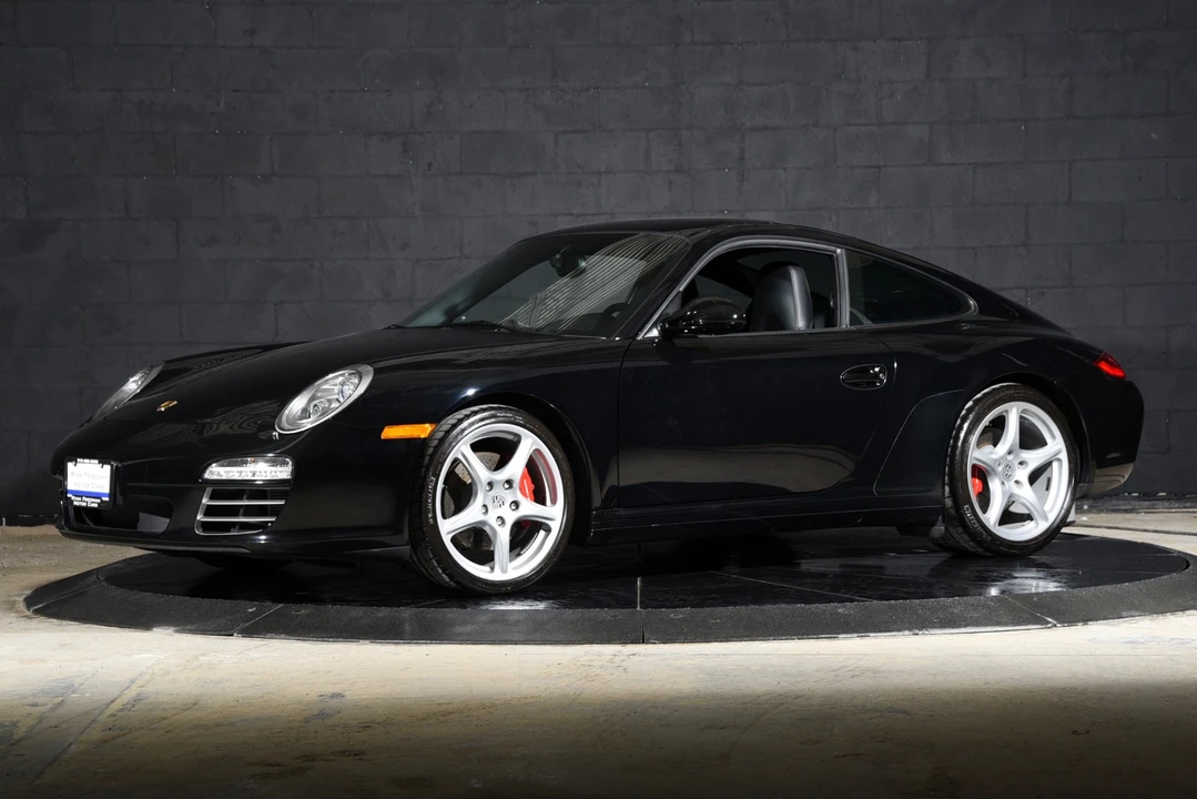 2010 Porsche 911 - Image 3 of 31