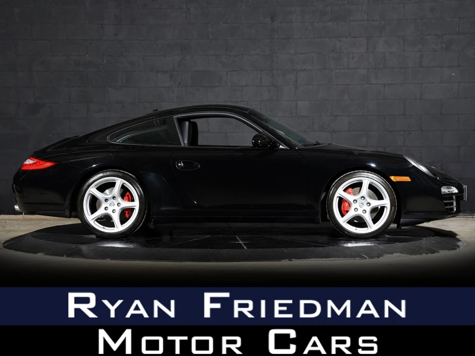 2010 Porsche 911 - Image 2 of 31