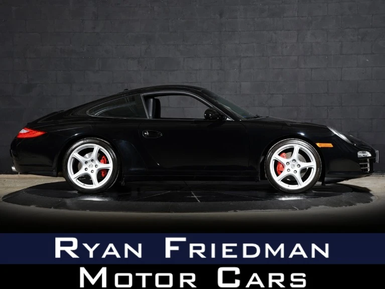 2010 Porsche 911 - Image 23 of 31