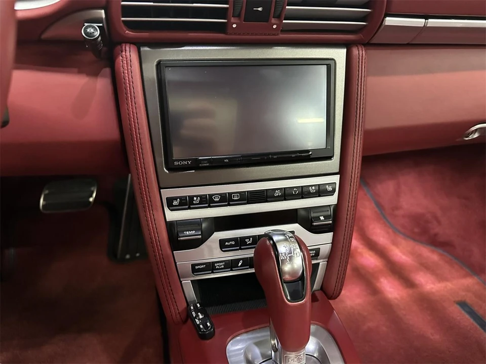 2010 Porsche 997 Carrera - Image 22 of 31