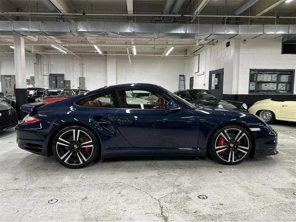 2010 Porsche 997 Carrera - Image 7 of 31