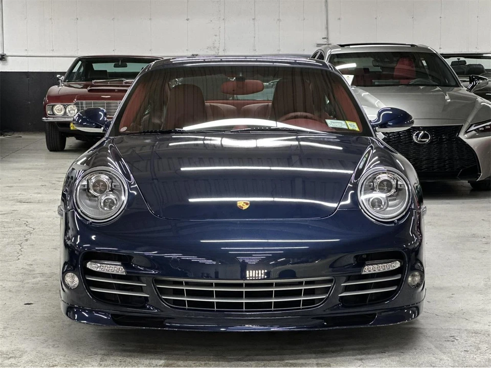 2010 Porsche 997 Carrera - Image 2 of 31