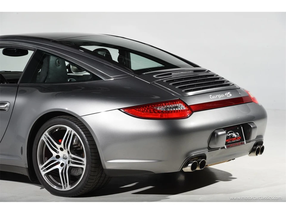 2010 Porsche 997 Carrera - Image 13 of 31