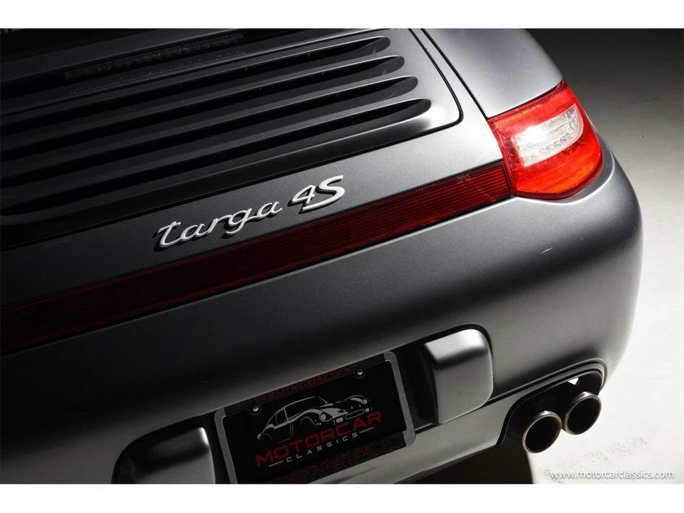 2010 Porsche 997 Carrera - Image 17 of 31