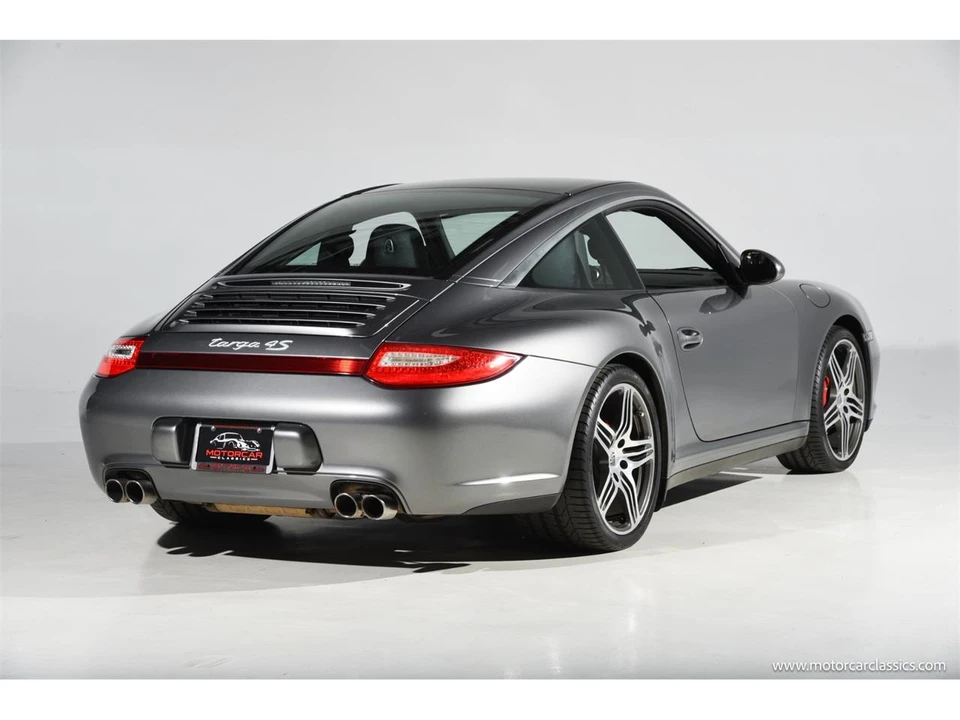 2010 Porsche 997 Carrera - Image 7 of 31