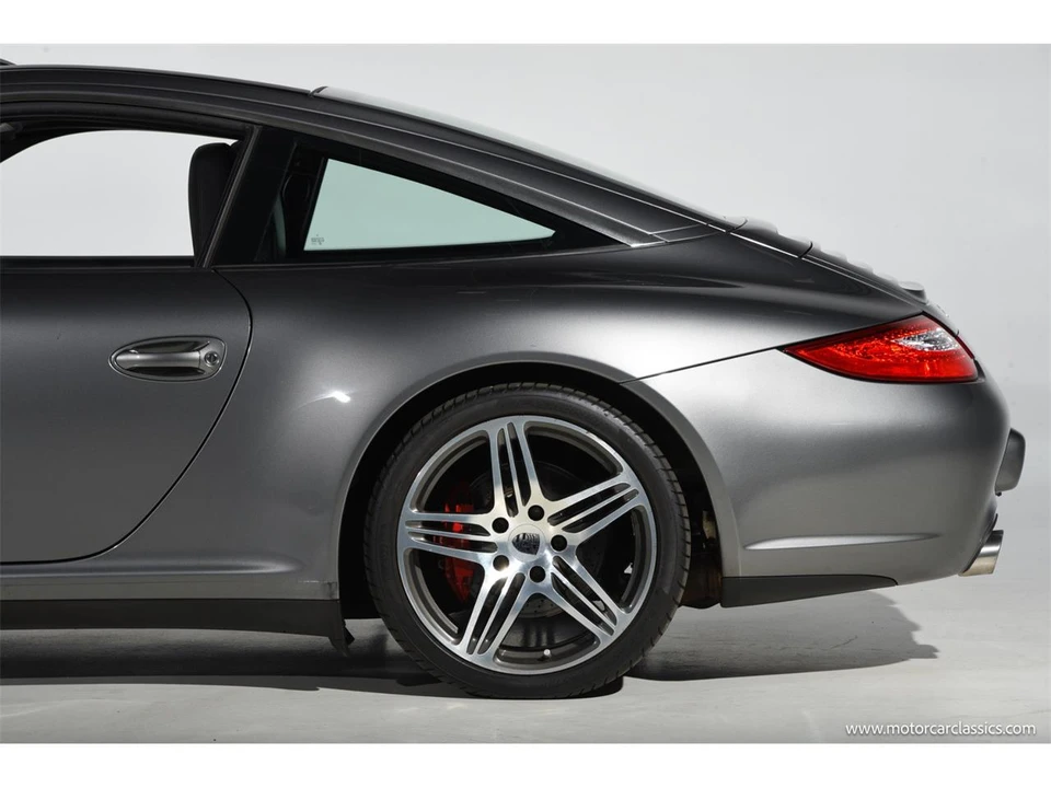 2010 Porsche 997 Carrera - Image 15 of 31