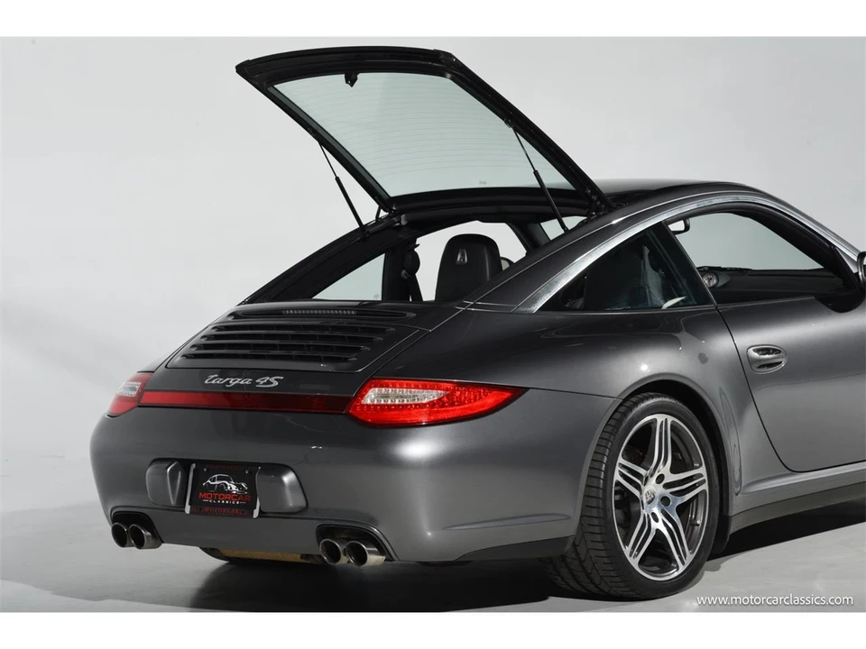 2010 Porsche 997 Carrera - Image 22 of 31