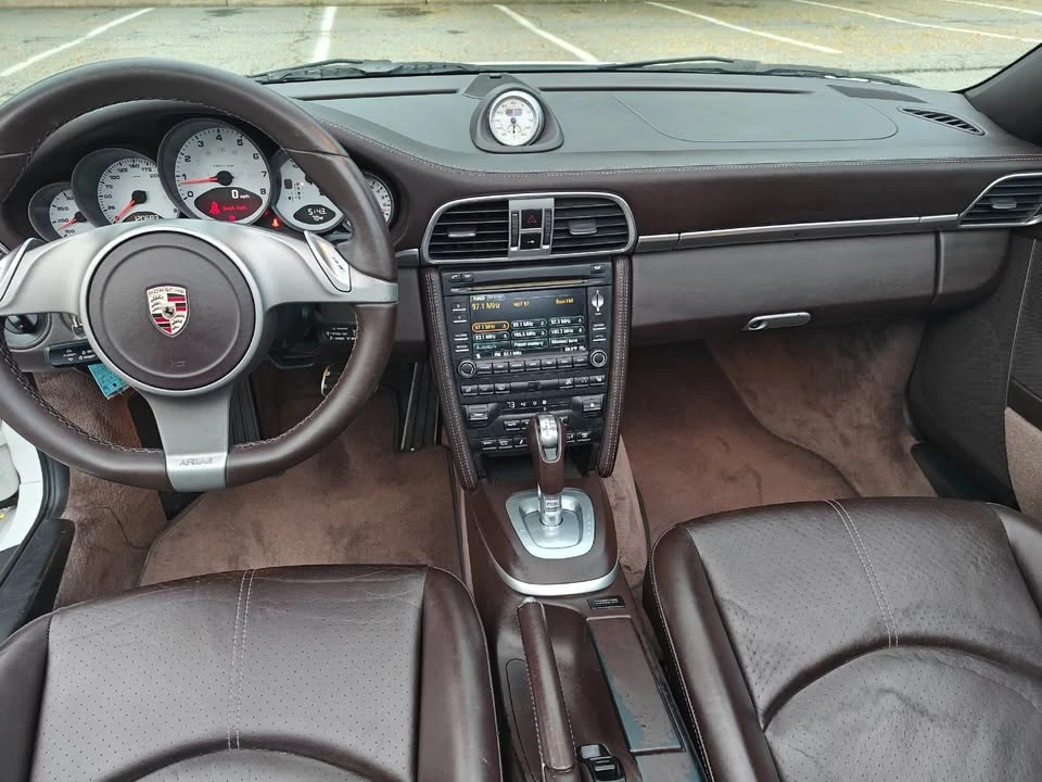 2010 Porsche 997 Carrera 4S - Image 11 of 20