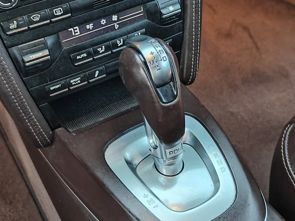 2010 Porsche 997 Carrera 4S - Image 10 of 20