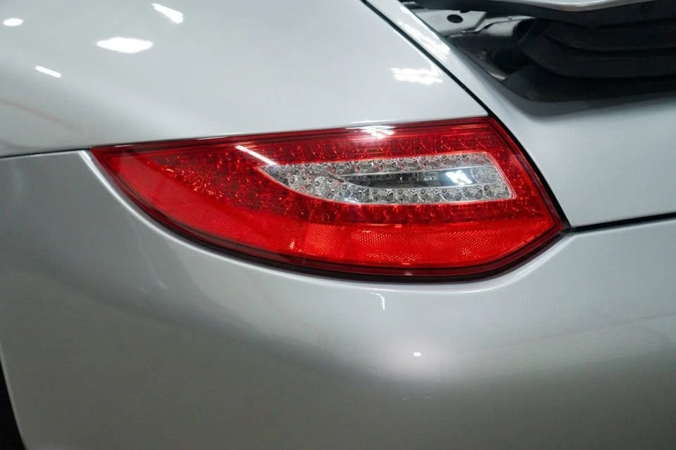 2010 Porsche 997 Carrera - Image 10 of 20
