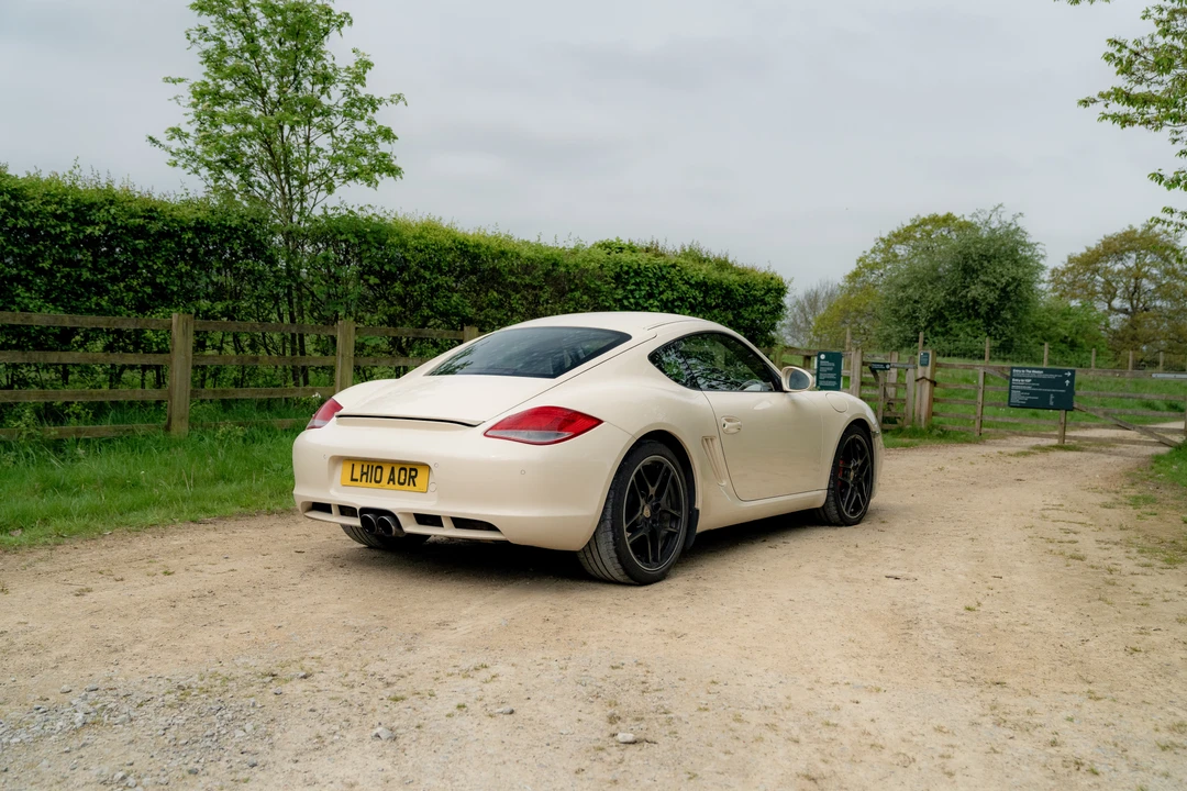 2010 Porsche 987 Cayman S - Image 7 of 31