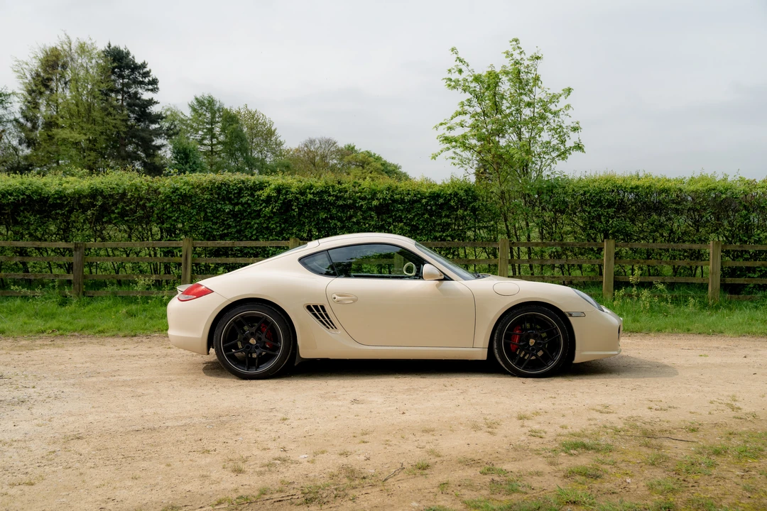 2010 Porsche 987 Cayman S - Image 8 of 31