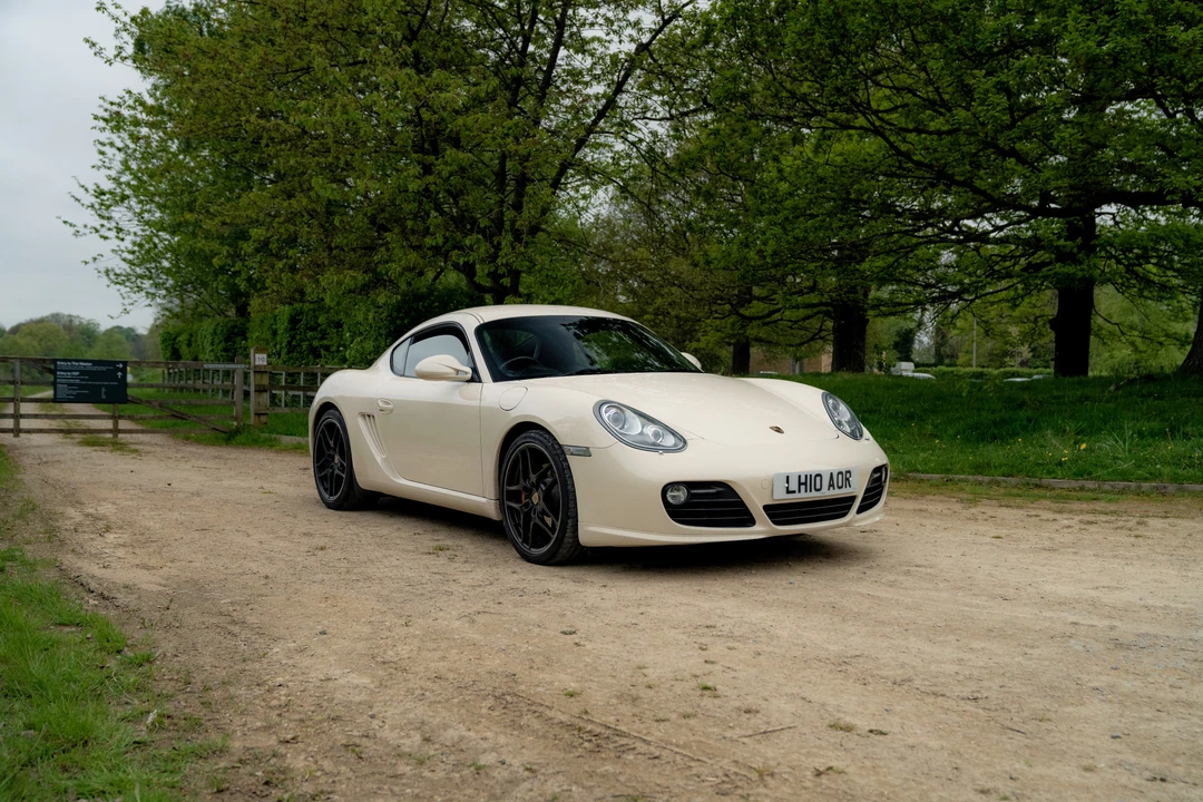2010 Porsche 987 Cayman S - Image 9 of 31