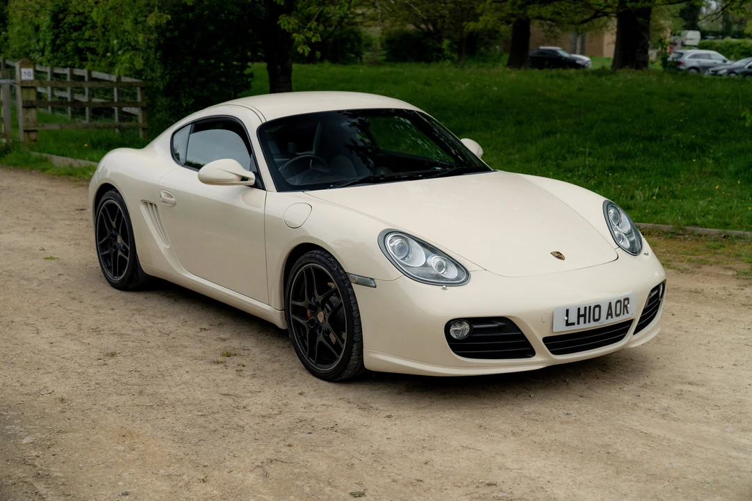 2010 Porsche 987 Cayman S - Image 19 of 31