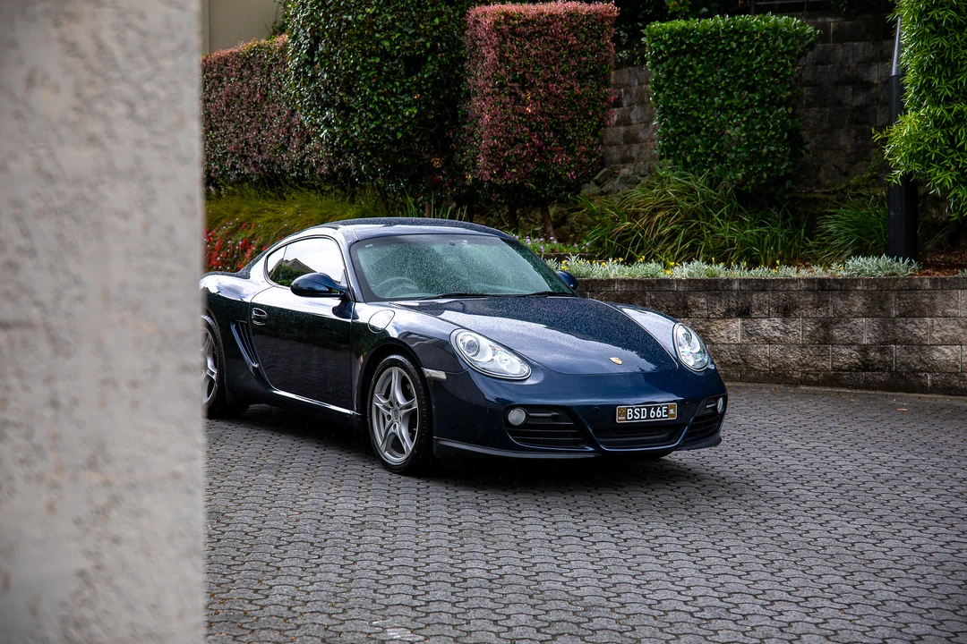 2010 Porsche 987 Cayman - Image 9 of 31