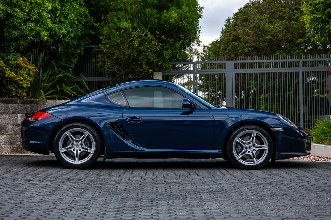 2010 Porsche 987 Cayman - Image 16 of 31