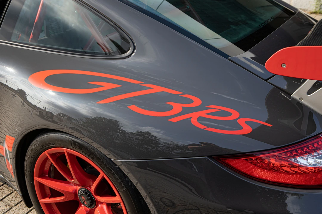 2010 Porsche 997 GT3 RS - Image 25 of 31