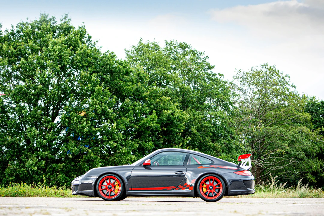 2010 Porsche 997 GT3 RS - Image 3 of 31